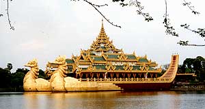 The floating restaurant